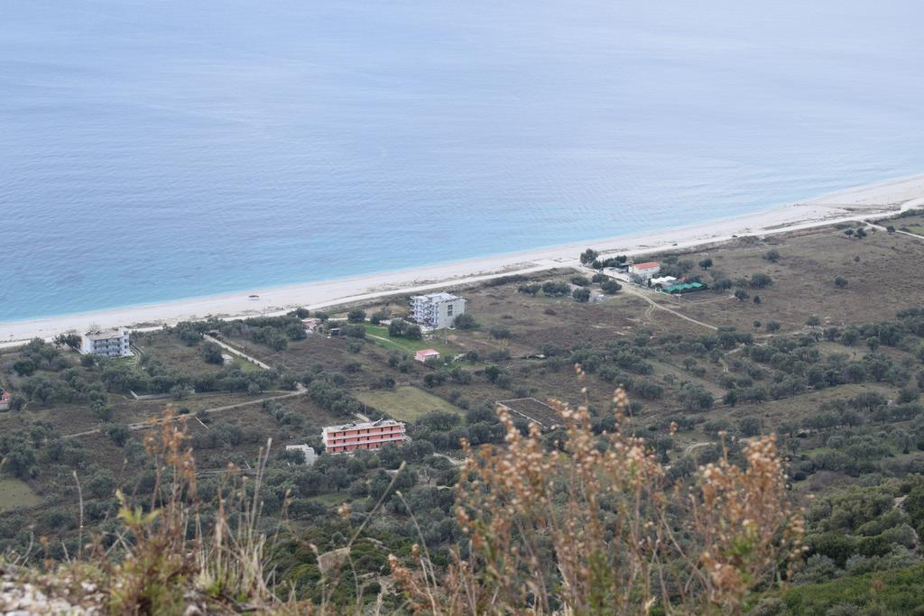 Vila Hadhri بورش المظهر الخارجي الصورة