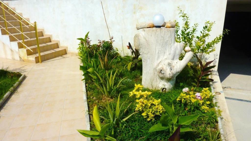 Vila Hadhri بورش المظهر الخارجي الصورة